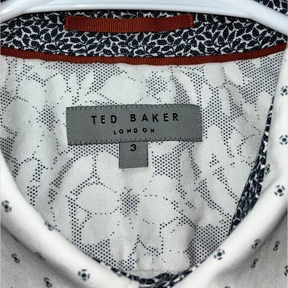 Ted Baker White Print Short Sleeve Casual Button-Down Shirt Men’s Size 3 / Small - Picture 4 of 9